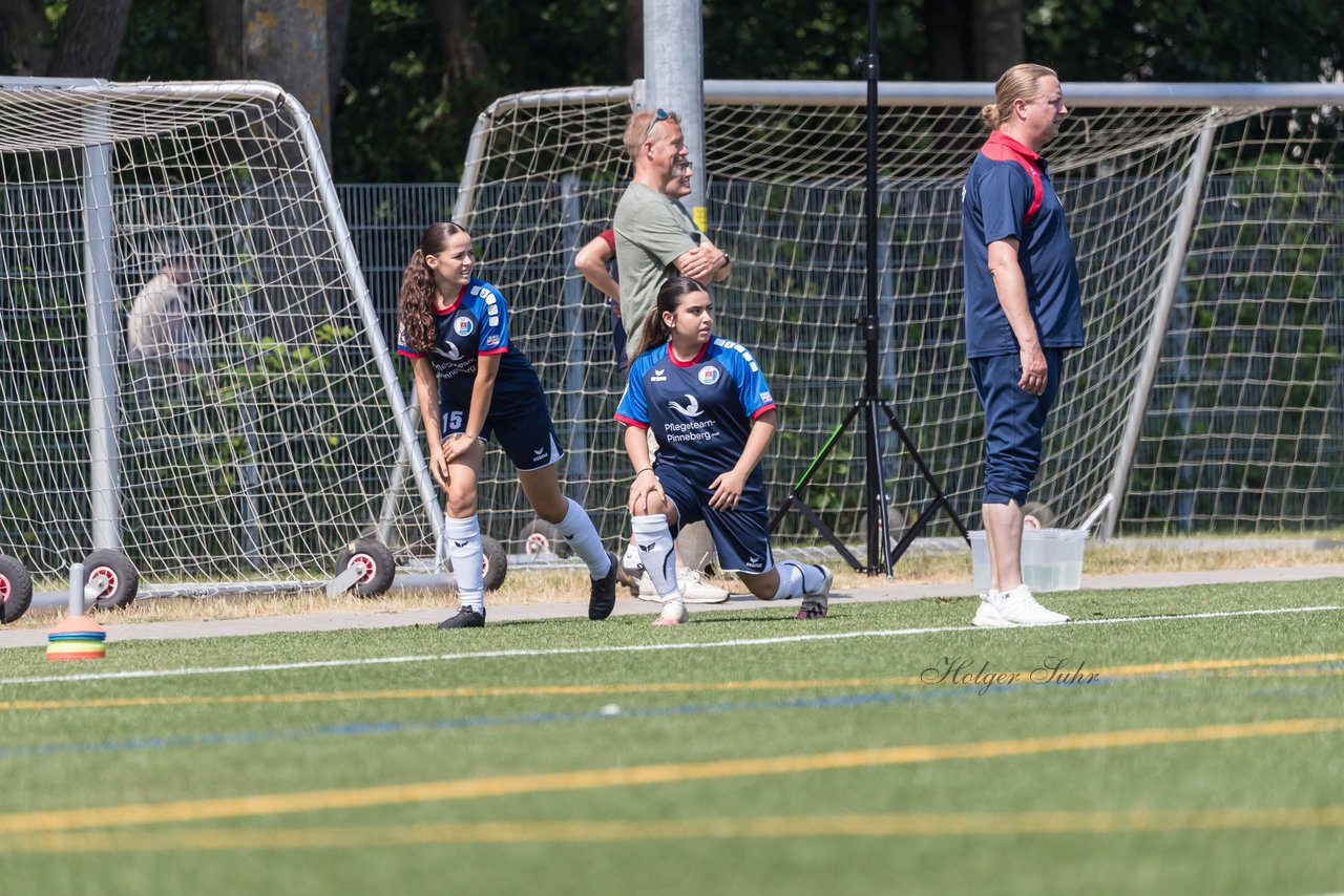 Bild 125 - wBJ Holsatia Elmshorn - VfL Pinneberg : Ergebnis: 1:4